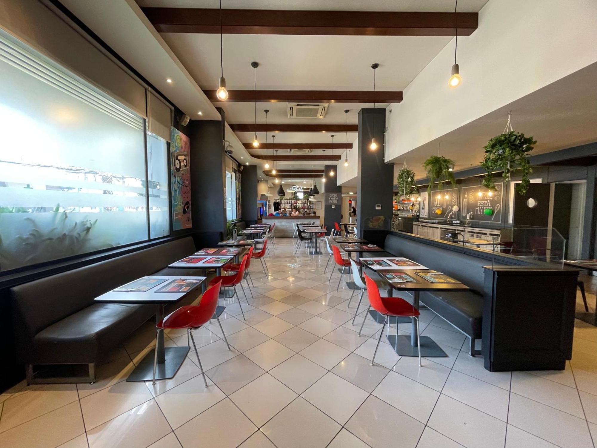 Ibis Estación 3*